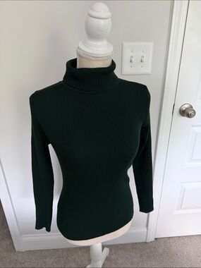 Jon & Anna Dark Green Ribbed Turtleneck Sweater